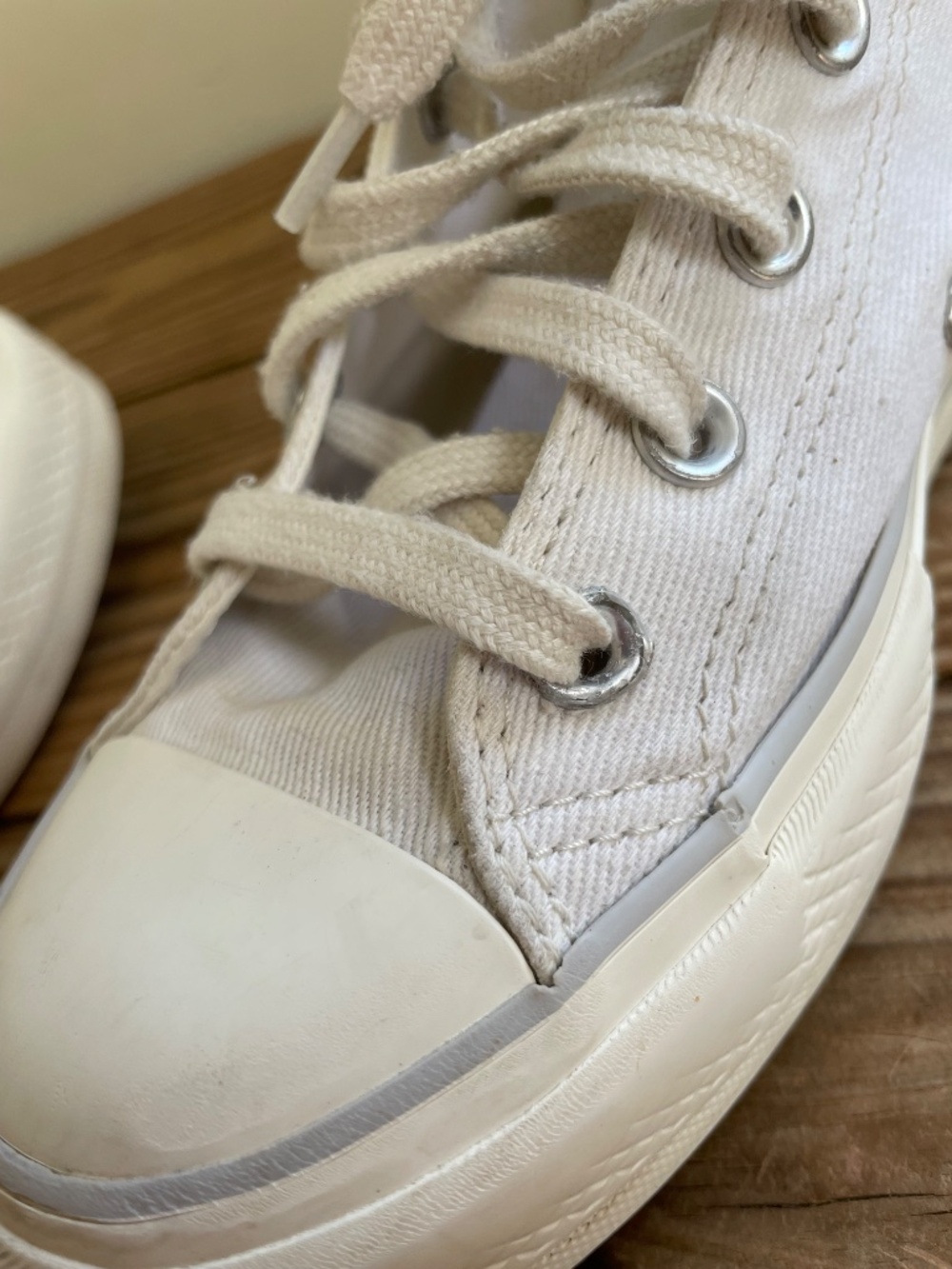 Converse All Stars | White Platform High tops size 7.5 - Picture 16 of 16